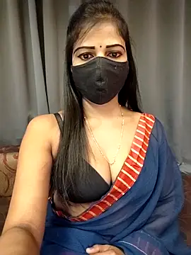 Misss-julli online show from 12.17.25