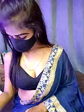 Snapshot of Misss-julli chatting on 03.26.26 Misss-julli online show from 03.26.26
