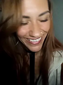 SlimBellaa online show from 09.13.25