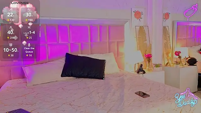 AlanaOdison online show from 04.08.26