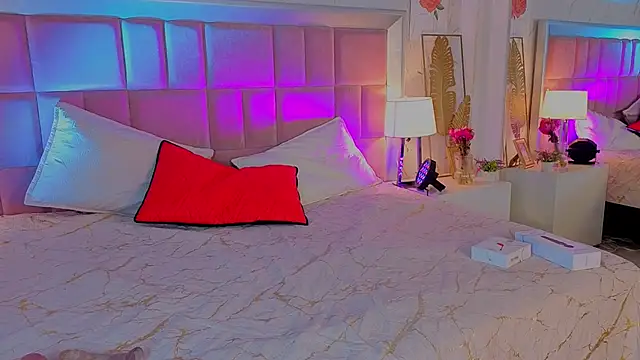 AlanaOdison online show from 04.09.26