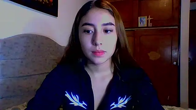 Snapshot of SweetMaddiee_ chatting on 10.24.25 SweetMaddiee  online show from 10.24.25