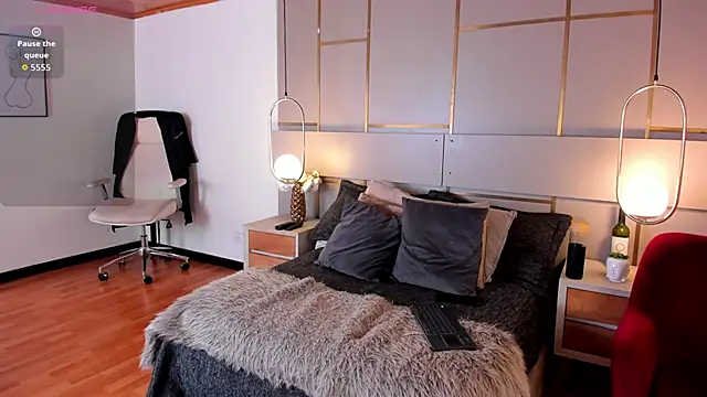 Snapshot of Lina_Montclair chatting on 02.05.26 Lina Montclair online show from 02.05.26