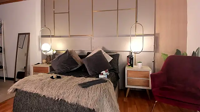 Snapshot of Lina_Montclair chatting on 02.24.26 Lina Montclair online show from 02.24.26