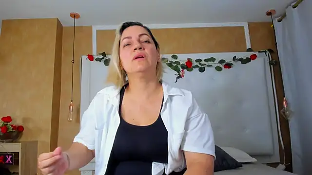 Heidy milf online show from 03.26.26