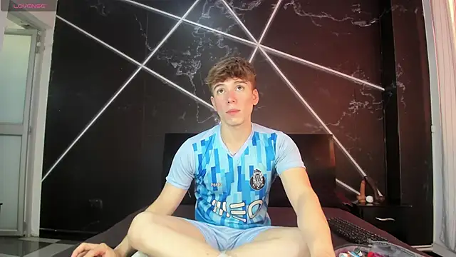 TaylerWhite online show from 11.27.25