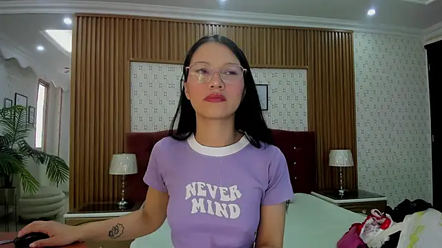 Sophie Calloway online show from 11.12.25