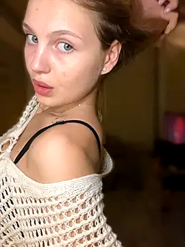 Emaline Fane online show from 10.05.25