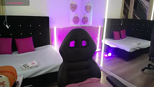 Mia garcia28 online show from 09.22.25