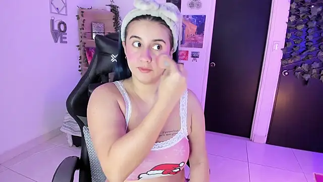 Lana Herondale online show from 12.05.25