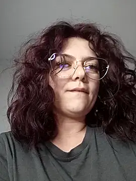 Snapshot of LadyNora chatting on 04.01.26 LadyNora online show from 04.01.26