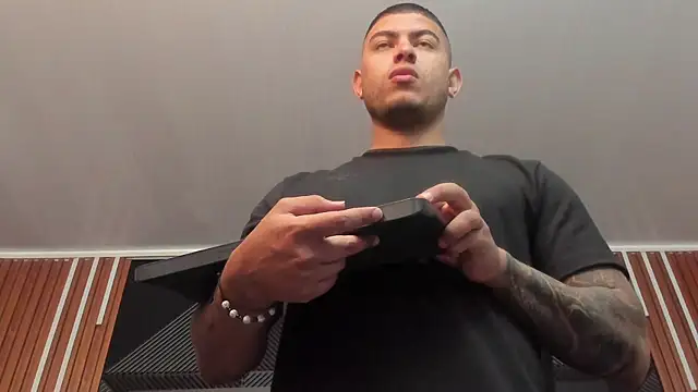 marco garciia  online show from 10.24.25