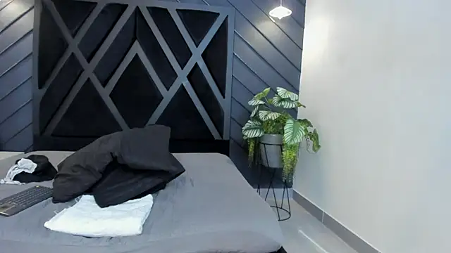 marco garciia  online show from 11.01.25