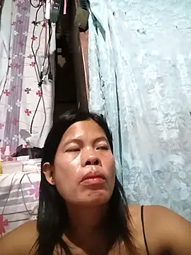 Snapshot of Riding69Girl chatting on 09.15.25 Riding69Girl online show from 09.15.25