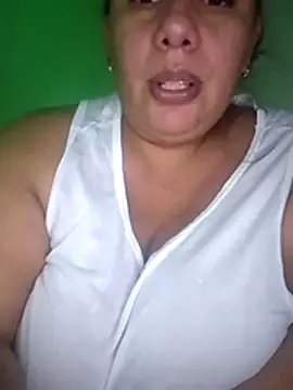 Snapshot of luzdanna chatting on 04.25.26 luzdanna online show from 04.25.26