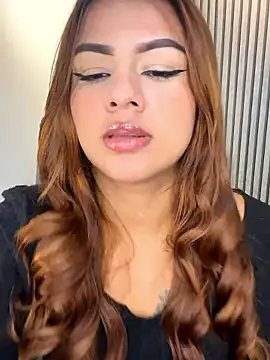 Missnaomi  online show from 09.27.25