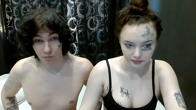 Snapshot of eva_sunshine_blue_eyes chatting on 06.29.26 eva sunshine blue eyes online show from 06.29.26
