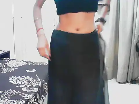 Snapshot of elize__ chatting on 10.09.25 elize   online show from 10.09.25