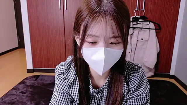 Snapshot of Ema_o0_chan chatting on 09.21.25 Ema o0 chan online show from 09.21.25