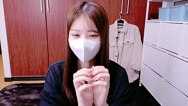 Snapshot of Ema_o0_chan chatting on 10.08.25 Ema o0 chan online show from 10.08.25