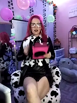 Purple2StayThnxx online show from 10.12.25