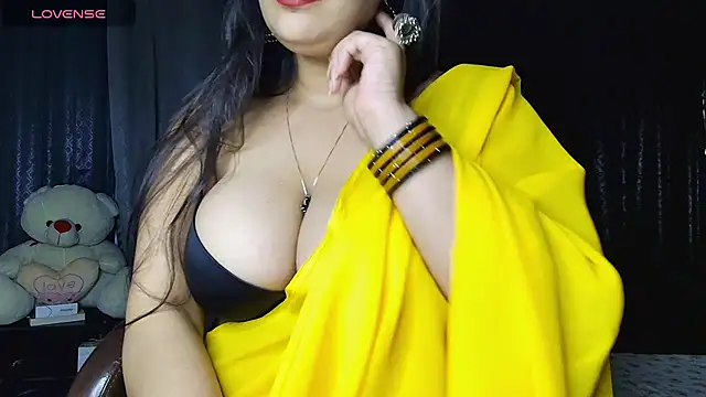 Snapshot of MissNasha chatting on 06.18.26 MissNasha online show from 06.18.26