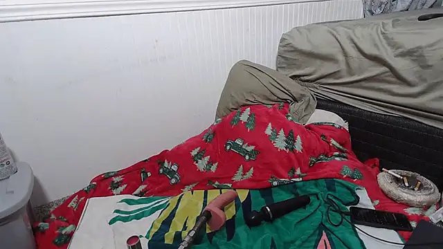 amymatthews92 online show from 12.19.25