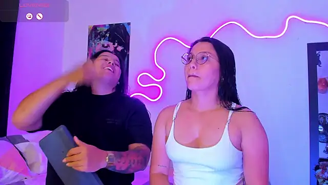 Dilan and Mia online show from 10.03.25