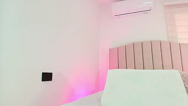 cataleya ebony  online show from 10.31.25