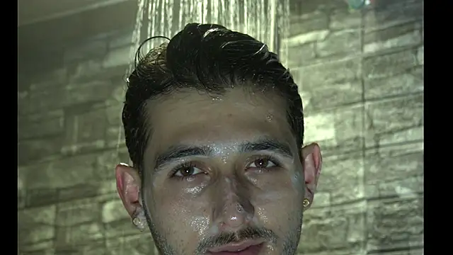 Snapshot of alejo__323__ chatting on 06.22.26 alejo 323 online show from 06.22.26
