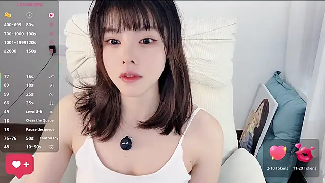 Snapshot of yara_hot1 chatting on 05.22.26 yara hot1 online show from 05.22.26