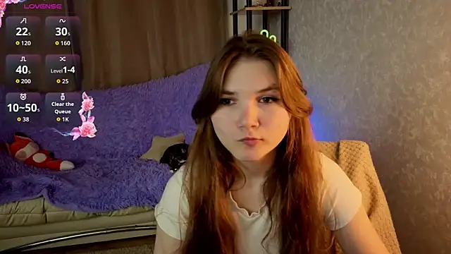 Snapshot of Nika_OMG chatting on 09.22.25 Nika OMG online show from 09.22.25