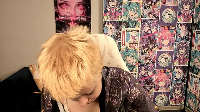 Snapshot of CarolineRichter chatting on 10.06.25 CarolineRichter online show from 10.06.25