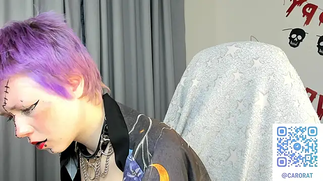 Snapshot of CarolineRichter chatting on 11.01.25 CarolineRichter online show from 11.01.25