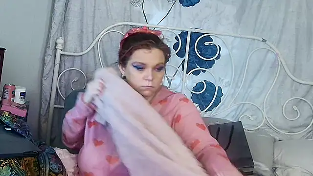 g0lden are0las89 online show from 04.18.26