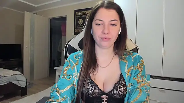 EmiLovsi online show from 01.31.26