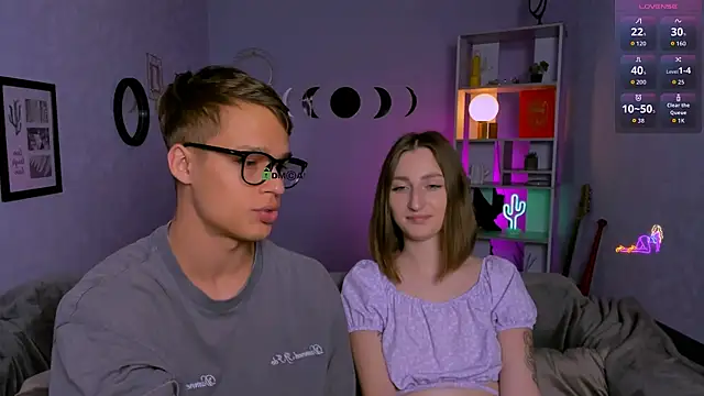 eva smiith  online show from 09.11.25