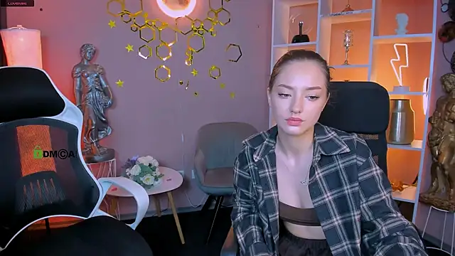 eva smiith  online show from 07.15.26