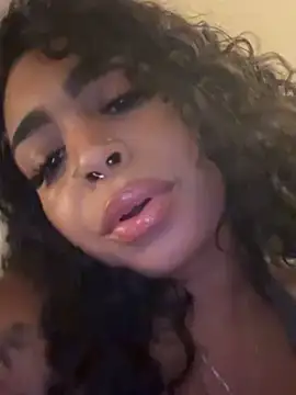 Snapshot of azaraxxxamor chatting on 09.24.25 azaraxxxamor online show from 09.24.25