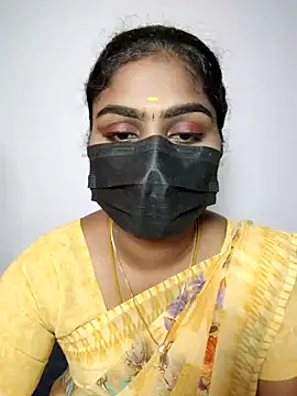 Snapshot of Tamil_Princess12 chatting on 10.02.25 Tamil Princess12 online show from 10.02.25