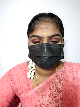 Snapshot of Tamil_Princess12 chatting on 10.12.25 Tamil Princess12 online show from 10.12.25