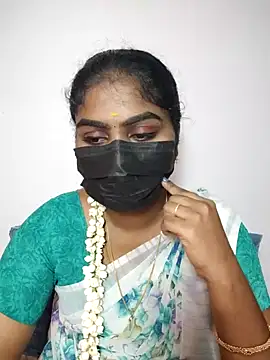 Snapshot of Tamil_Princess12 chatting on 10.14.25 Tamil Princess12 online show from 10.14.25