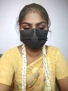 Snapshot of Tamil_Princess12 chatting on 04.17.26 Tamil Princess12 online show from 04.17.26