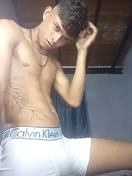 Snapshot of God_Eros_23cm chatting on 04.10.26 God Eros 23cm online show from 04.10.26