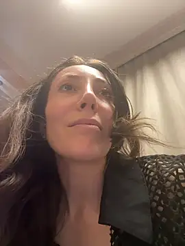 HellaryTourent online show from 02.09.26