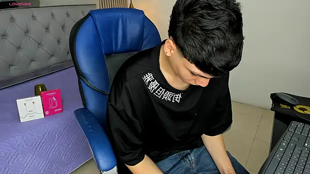 SamBlack  online show from 04.14.26