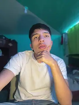 Snapshot of pabonsito chatting on 10.07.25 pabonsito online show from 10.07.25