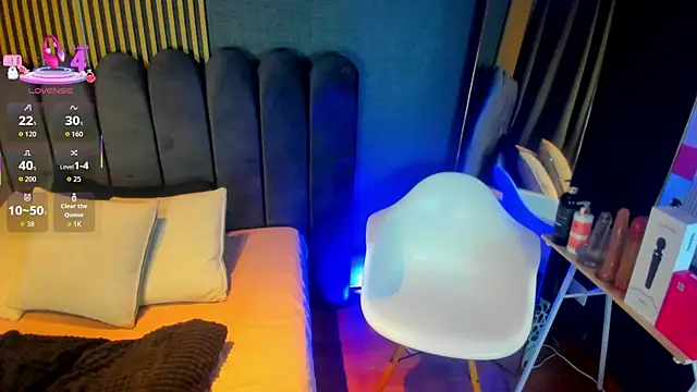 Gina 77 online show from 09.23.25