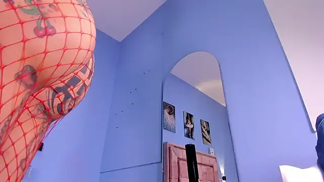 Snapshot of isabela-nix chatting on 02.27.26 isabela-nix online show from 02.27.26