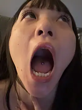 Yucheng  520 online show from 12.20.25